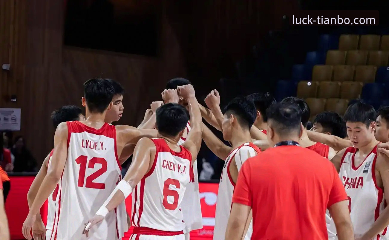 上海男篮豪取12连胜登顶联赛：一场团队篮球的实用分析